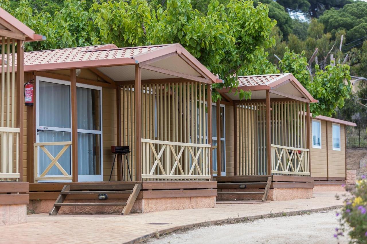 Camping Roca Grossa Калелья Экстерьер фото